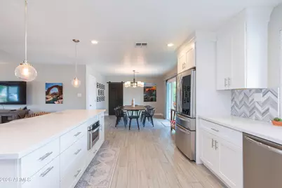 5541 E Cheery Lynn Road, Phoenix, AZ 85018 - Photo 19