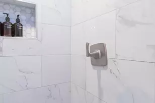 5541 E Cheery Lynn Rd, Phoenix, AZ 85018 - Photo 35