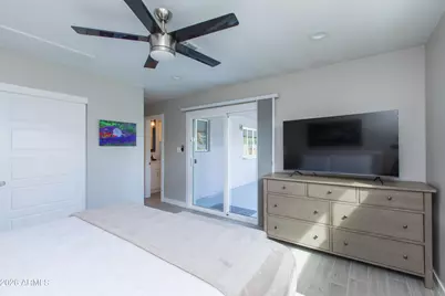 5541 E Cheery Lynn Road, Phoenix, AZ 85018 - Photo 31