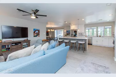 5541 E Cheery Lynn Road, Phoenix, AZ 85018 - Photo 11