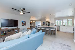 5541 E Cheery Lynn Rd, Phoenix, AZ 85018 - Photo 11