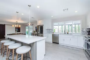 5541 E Cheery Lynn Rd, Phoenix, AZ 85018 - Photo 17