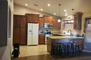 8646 W Rockwood Dr, Peoria, AZ 85382 - Photo 3