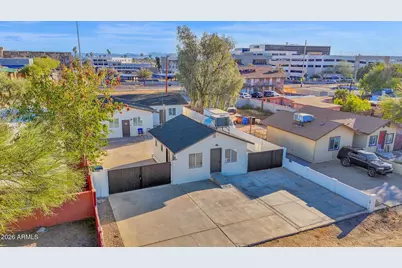 315 E Carol Avenue, Phoenix, AZ 85020 - Photo 1