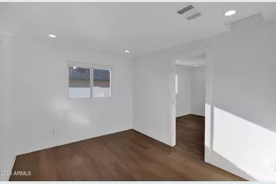 315 E Carol Avenue, Phoenix, AZ 85020 - Photo 21
