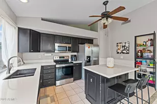 15268 W Melissa Ln, Surprise, AZ 85374 - Photo 7