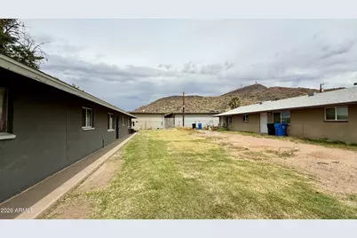 1638 W Desert Cove Avenue W #b, Phoenix, AZ 85029 - Photo 15