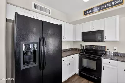 13538 W San Juan Avenue, Litchfield Park, AZ 85340 - Photo 11