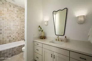 3912 E Crittenden Ln, Phoenix, AZ 85018 - Photo 23