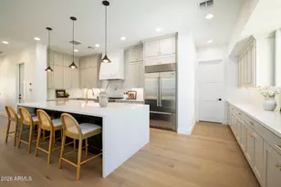 3912 E Crittenden Ln, Phoenix, AZ 85018 - Photo 7