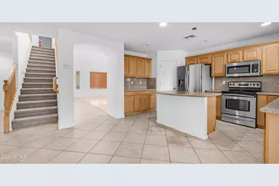 300 S 151st Avenue, Goodyear, AZ 85338 - Photo 9