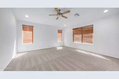 300 S 151st Avenue, Goodyear, AZ 85338 - Photo 13