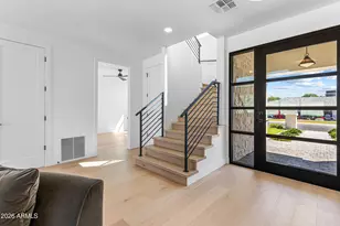 4852 E Piccadilly Rd, Phoenix, AZ 85018 - Photo 13