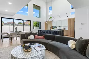 4852 E Piccadilly Rd, Phoenix, AZ 85018 - Photo 17