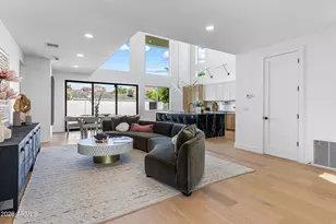 4852 E Piccadilly Rd, Phoenix, AZ 85018 - Photo 15