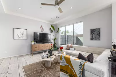 2740 E Roma Avenue, Phoenix, AZ 85016 - Photo 13