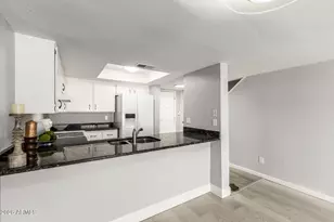 122 S Hardy Dr, Tempe, AZ 85281 - Photo 15