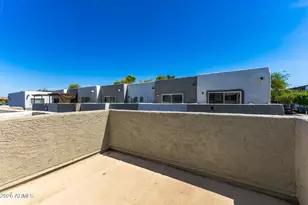 122 S Hardy Dr, Tempe, AZ 85281 - Photo 9