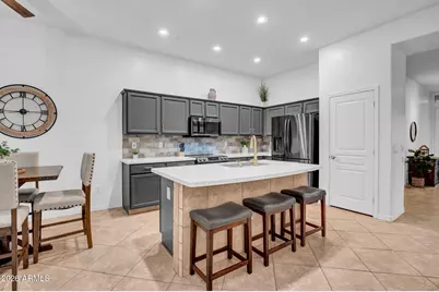 6913 W Abraham Lane, Glendale, AZ 85308 - Photo 9