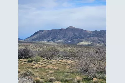 Xxx W Paco Bueno -- #11, Congress, AZ 85332 - Photo 5