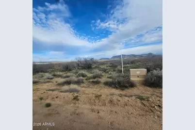 Xxx W Paco Bueno -- #11, Congress, AZ 85332 - Photo 9