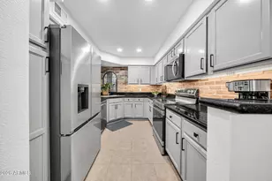 8787 E Mountain View Rd, Scottsdale, AZ 85258 - Photo 17