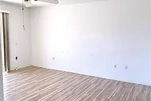 20014 N Broken Arrow Dr, Sun City West, AZ 85375 - Photo 11