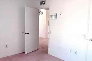 20014 N Broken Arrow Dr, Sun City West, AZ 85375 - Photo 19