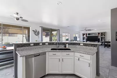 35704 N 31st Drive, Phoenix, AZ 85086 - Photo 9