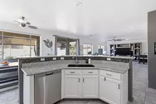 35704 N 31st Dr, Phoenix, AZ 85086 - Photo 9