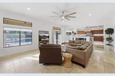 27892 N 97th Lane, Peoria, AZ 85383 - Photo 17