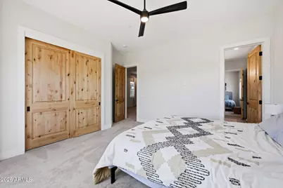 6896 E Lomas Verdes Drive, Scottsdale, AZ 85266 - Photo 35