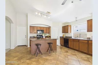 38552 N Beverly Avenue, San Tan Valley, AZ 85140 - Photo 9