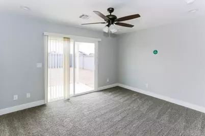 4656 S 38th Lane, Phoenix, AZ 85041 - Photo 9