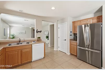 967 E Leslie Avenue, San Tan Valley, AZ 85140 - Photo 9