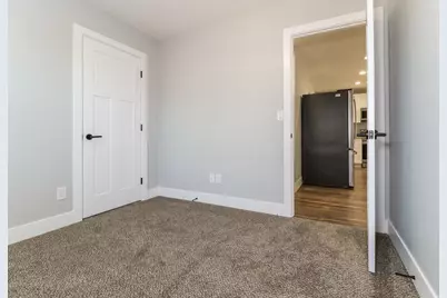 3865 W Gaby Road, Phoenix, AZ 85041 - Photo 13