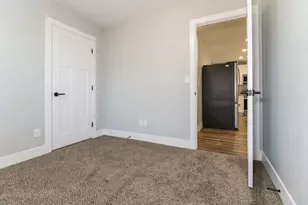 3865 W Gaby Rd, Phoenix, AZ 85041 - Photo 13