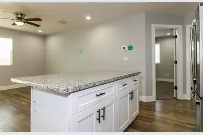 3865 W Gaby Road, Phoenix, AZ 85041 - Photo 7
