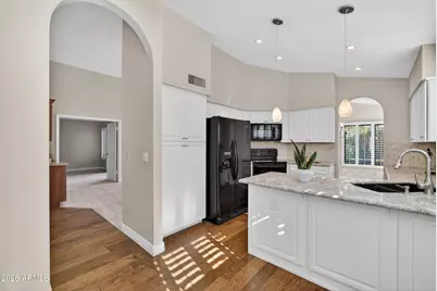 18 E La Vieve Lane, Tempe, AZ 85284 - Photo 7