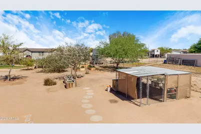 13105 S 209th Lane, Buckeye, AZ 85326 - Photo 37