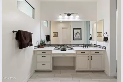 13655 N Meadowhawk Lane, Tucson, AZ 85755 - Photo 17