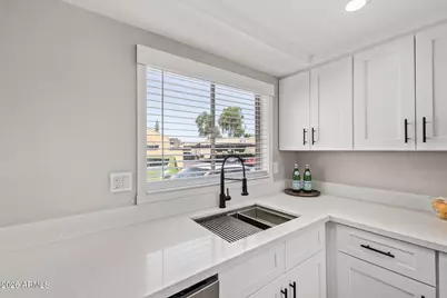 1867 E Kirkland Lane, Tempe, AZ 85281 - Photo 9