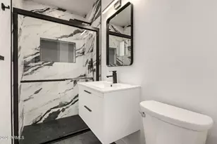 7323 N 16th Pl, Phoenix, AZ 85020 - Photo 17