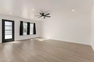 7323 N 16th Pl, Phoenix, AZ 85020 - Photo 13