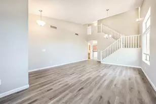 2531 W White Feather Ln, Phoenix, AZ 85085 - Photo 5