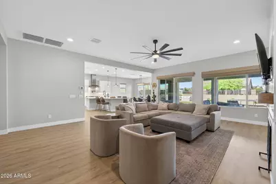 10706 E Travertine Avenue, Mesa, AZ 85212 - Photo 7