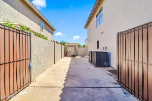 3955 E Indigo Bay Ct, Gilbert, AZ 85234 - Photo 77