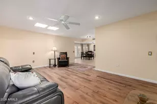 17422 N 102nd Dr, Sun City, AZ 85373 - Photo 5