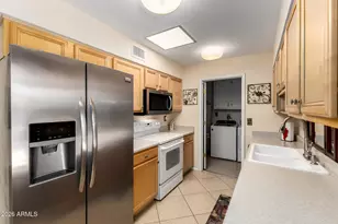 17422 N 102nd Dr, Sun City, AZ 85373 - Photo 11