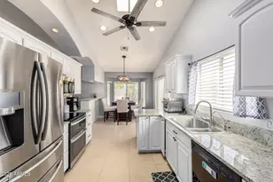 735 S Winthrop Cir, Mesa, AZ 85204 - Photo 7